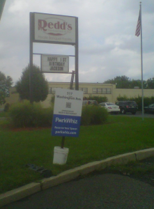 Redd's Restaurant Parking